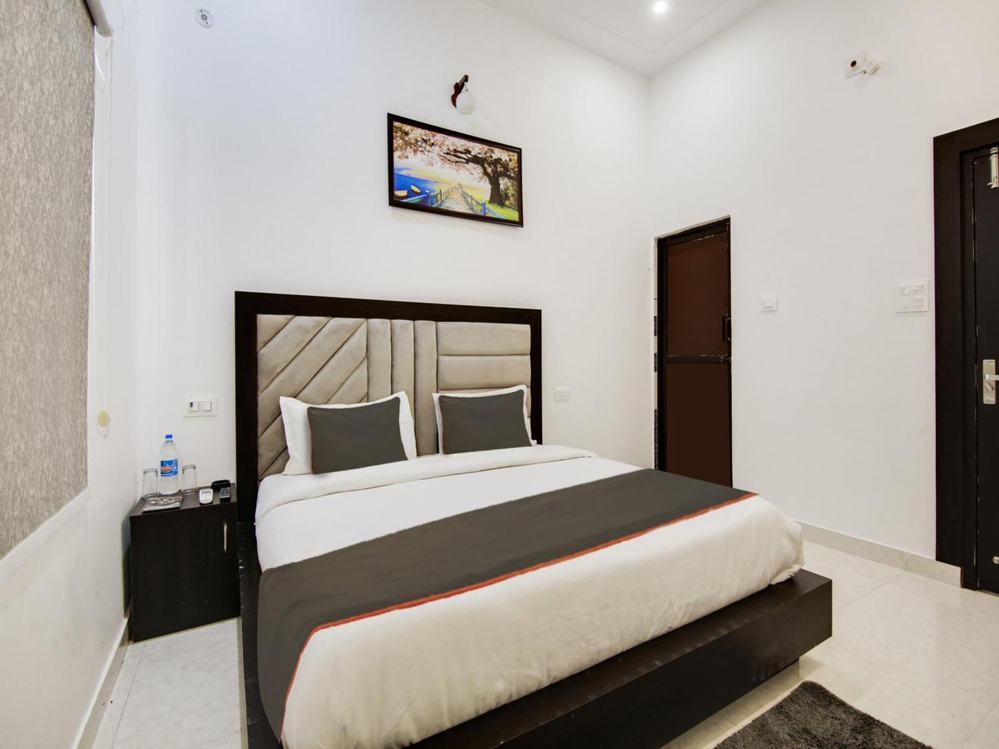 The Nines Hotel & Restro Nainital Esterno foto